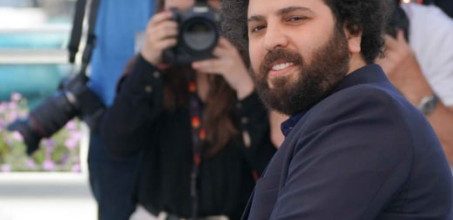 اعتراض خبرگزاری فارس به«پارتی بازی وزارت ارشاد» برای صدور مجوز نمایش سریعِ فیلم سعید روستایی/ این کارگردان در جشن‌واره‌ی کن گفته بود که به‌جز «تلخی» در جامعه‌ی ایران نمی‌بیند، و به‌خبرنگاران خارجی، از نگرانی‌های‌اش درباره‌ی بازگشت به‌ایران گفته بود